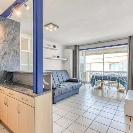 Apartment 1 Bedroom Apartment For 4 *