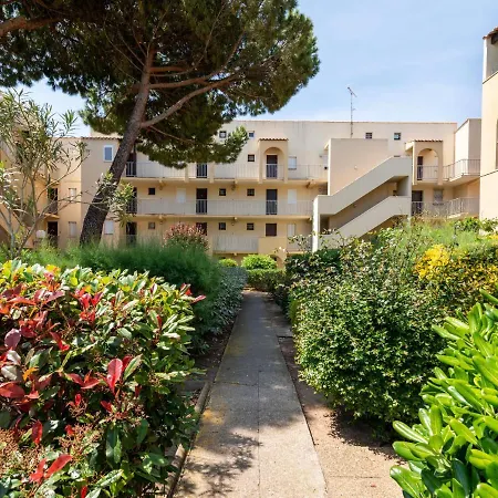 1 Bedroom Apartment For 4 Apartment